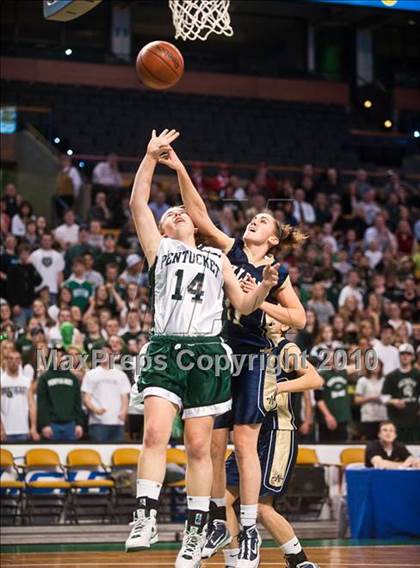 Thumbnail 2 in Archbishop Williams vs. Pentucket Regional (MIAA D3 Semifinal) photogallery.