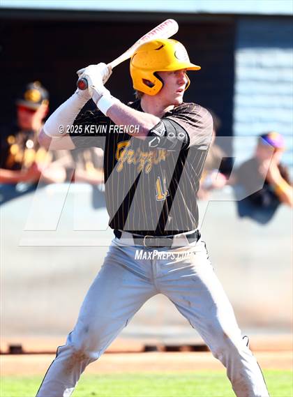 Thumbnail 3 in Galena vs. Ralston Valley (Coach Bob Invitational) photogallery.