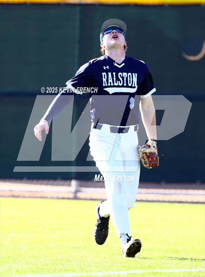 Thumbnail 1 in Galena vs. Ralston Valley (Coach Bob Invitational) photogallery.