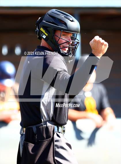 Thumbnail 1 in Galena vs. Ralston Valley (Coach Bob Invitational) photogallery.