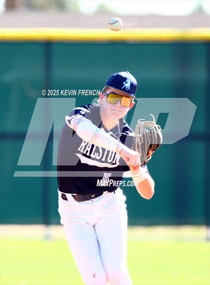 Thumbnail 2 in Galena vs. Ralston Valley (Coach Bob Invitational) photogallery.