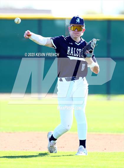 Thumbnail 1 in Galena vs. Ralston Valley (Coach Bob Invitational) photogallery.