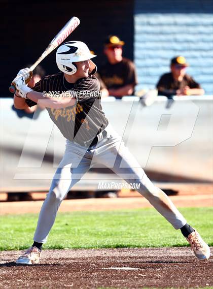 Thumbnail 1 in Galena vs. Ralston Valley (Coach Bob Invitational) photogallery.