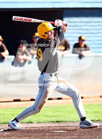 Thumbnail 1 in Galena vs. Ralston Valley (Coach Bob Invitational) photogallery.