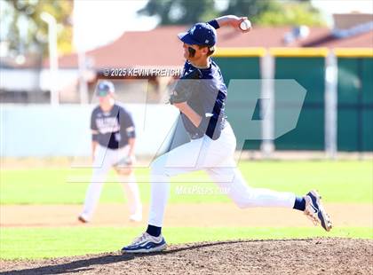Thumbnail 3 in Galena vs. Ralston Valley (Coach Bob Invitational) photogallery.