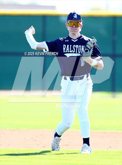 Thumbnail 3 in Galena vs. Ralston Valley (Coach Bob Invitational) photogallery.