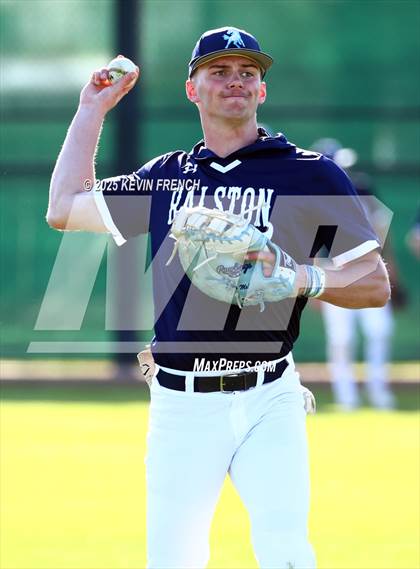 Thumbnail 1 in Galena vs. Ralston Valley (Coach Bob Invitational) photogallery.