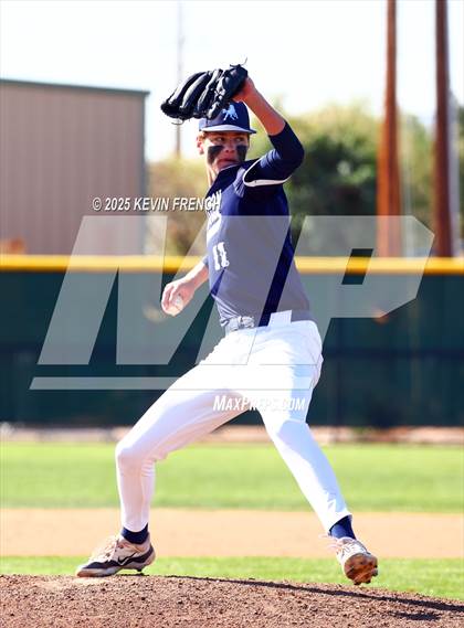 Thumbnail 1 in Galena vs. Ralston Valley (Coach Bob Invitational) photogallery.