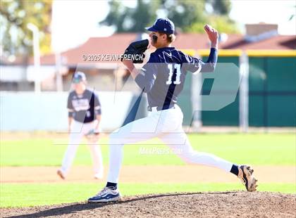 Thumbnail 2 in Galena vs. Ralston Valley (Coach Bob Invitational) photogallery.
