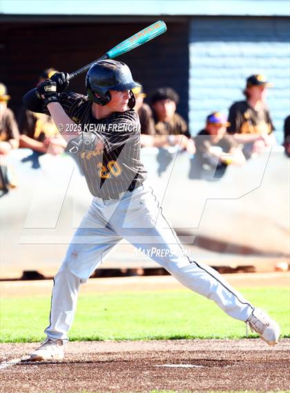 Thumbnail 1 in Galena vs. Ralston Valley (Coach Bob Invitational) photogallery.