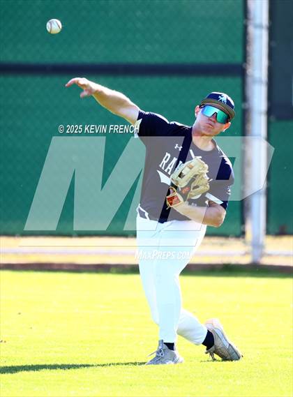 Thumbnail 3 in Galena vs. Ralston Valley (Coach Bob Invitational) photogallery.