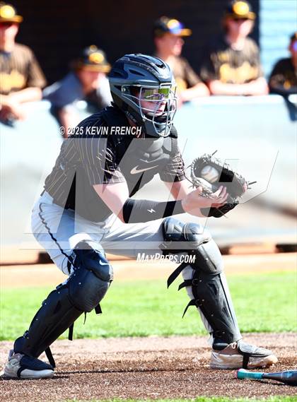Thumbnail 1 in Galena vs. Ralston Valley (Coach Bob Invitational) photogallery.