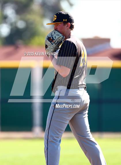 Thumbnail 1 in Galena vs. Ralston Valley (Coach Bob Invitational) photogallery.