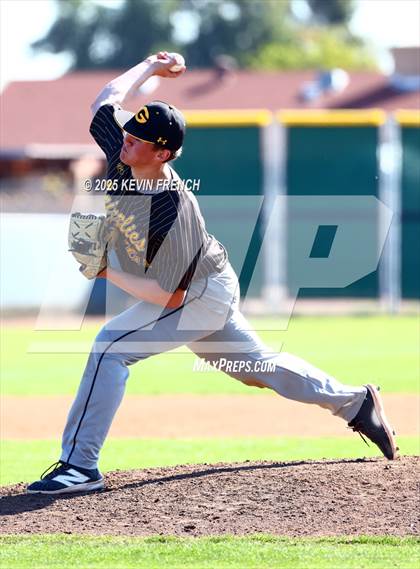 Thumbnail 1 in Galena vs. Ralston Valley (Coach Bob Invitational) photogallery.