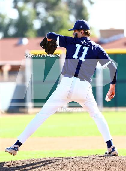 Thumbnail 2 in Galena vs. Ralston Valley (Coach Bob Invitational) photogallery.