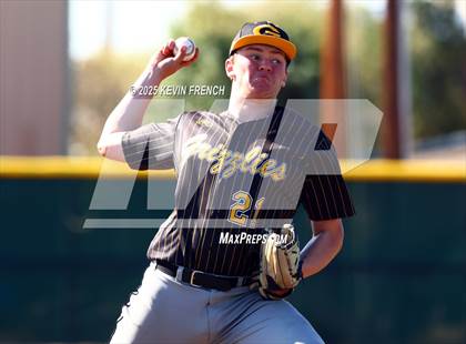 Thumbnail 2 in Galena vs. Ralston Valley (Coach Bob Invitational) photogallery.