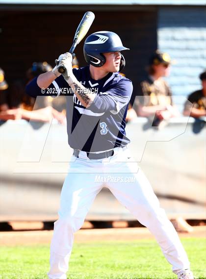 Thumbnail 2 in Galena vs. Ralston Valley (Coach Bob Invitational) photogallery.