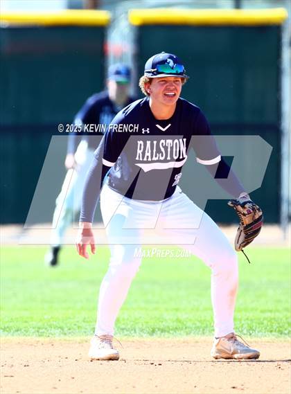 Thumbnail 3 in Galena vs. Ralston Valley (Coach Bob Invitational) photogallery.