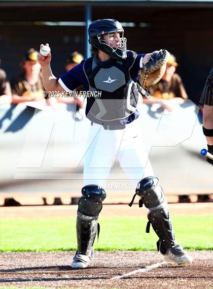 Thumbnail 1 in Galena vs. Ralston Valley (Coach Bob Invitational) photogallery.