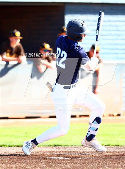 Thumbnail 2 in Galena vs. Ralston Valley (Coach Bob Invitational) photogallery.