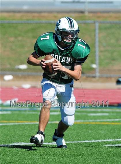 Thumbnail 2 in JV: Branford @ Guilford photogallery.