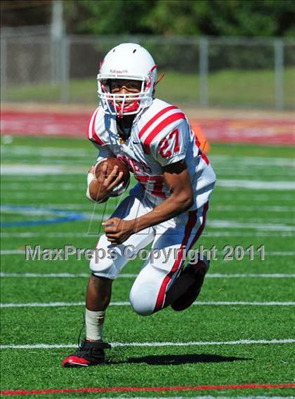Thumbnail 2 in JV: Branford @ Guilford photogallery.