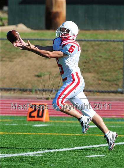 Thumbnail 2 in JV: Branford @ Guilford photogallery.