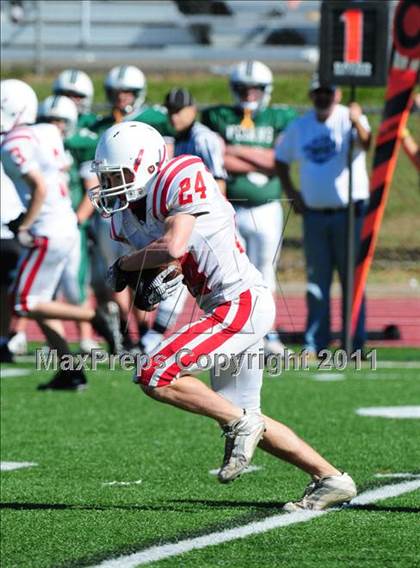 Thumbnail 3 in JV: Branford @ Guilford photogallery.