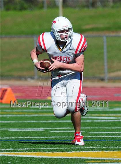 Thumbnail 2 in JV: Branford @ Guilford photogallery.