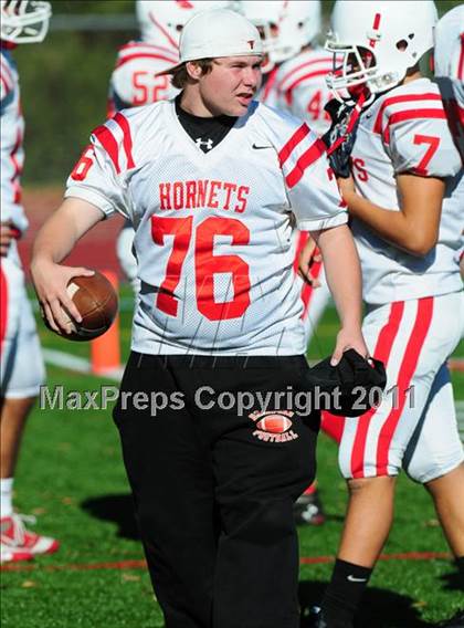 Thumbnail 2 in JV: Branford @ Guilford photogallery.