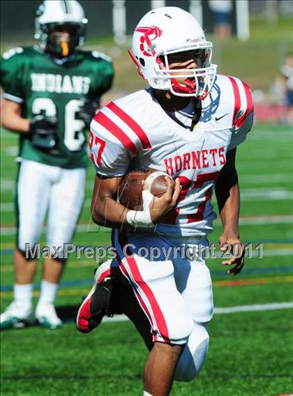 Thumbnail 3 in JV: Branford @ Guilford photogallery.