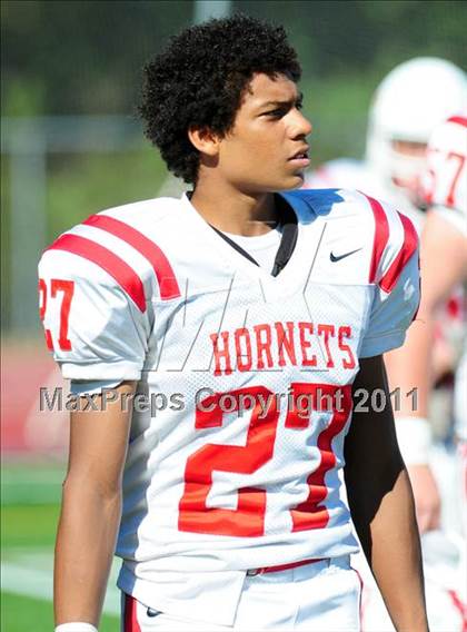 Thumbnail 3 in JV: Branford @ Guilford photogallery.