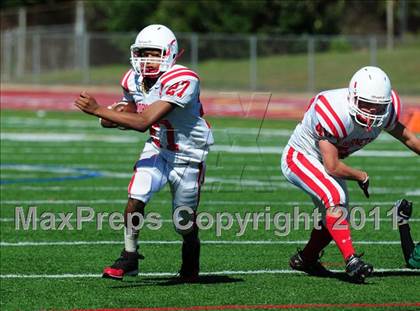 Thumbnail 1 in JV: Branford @ Guilford photogallery.