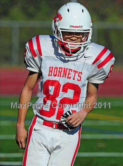 Thumbnail 2 in JV: Branford @ Guilford photogallery.