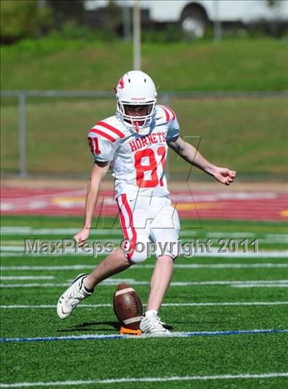 Thumbnail 2 in JV: Branford @ Guilford photogallery.