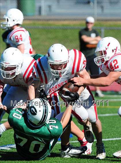 Thumbnail 2 in JV: Branford @ Guilford photogallery.
