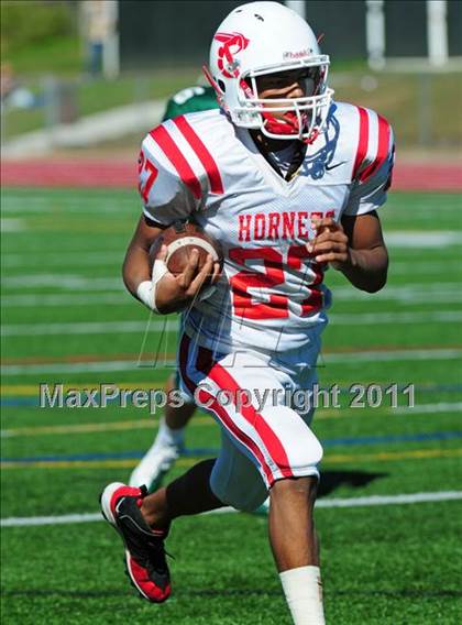 Thumbnail 2 in JV: Branford @ Guilford photogallery.