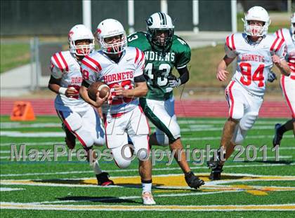 Thumbnail 2 in JV: Branford @ Guilford photogallery.