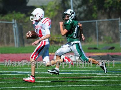 Thumbnail 2 in JV: Branford @ Guilford photogallery.