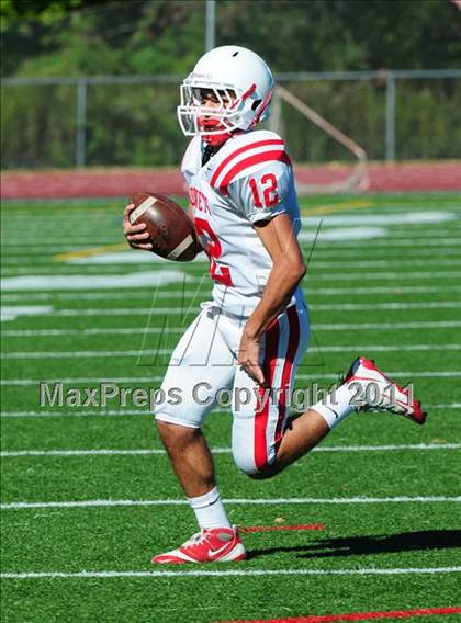 Thumbnail 2 in JV: Branford @ Guilford photogallery.