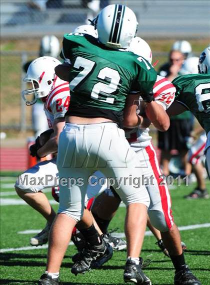 Thumbnail 2 in JV: Branford @ Guilford photogallery.