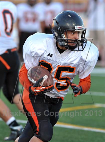 Thumbnail 1 in JV: Selma @ McClatchy photogallery.
