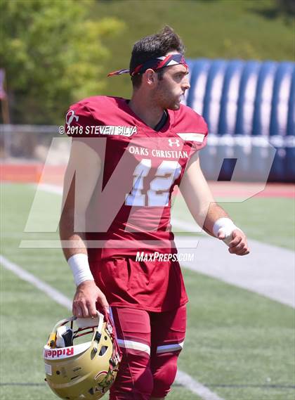 Thumbnail 3 in Eastside Catholic vs. Oaks Christian (Honor Bowl) photogallery.