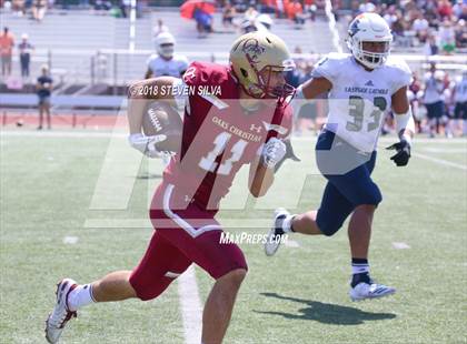 Thumbnail 1 in Eastside Catholic vs. Oaks Christian (Honor Bowl) photogallery.
