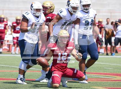 Thumbnail 1 in Eastside Catholic vs. Oaks Christian (Honor Bowl) photogallery.