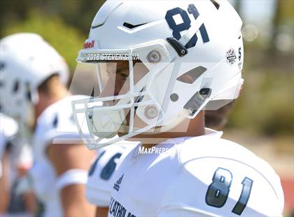 Thumbnail 1 in Eastside Catholic vs. Oaks Christian (Honor Bowl) photogallery.
