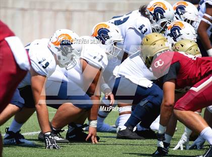 Thumbnail 1 in Eastside Catholic vs. Oaks Christian (Honor Bowl) photogallery.