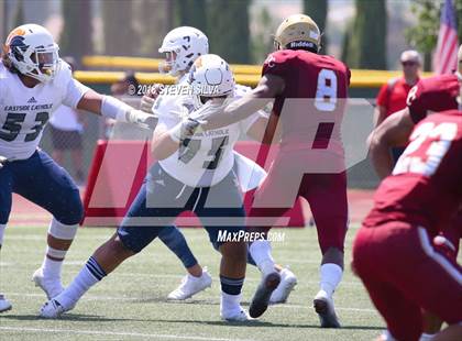 Thumbnail 1 in Eastside Catholic vs. Oaks Christian (Honor Bowl) photogallery.