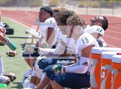 Thumbnail 2 in Eastside Catholic vs. Oaks Christian (Honor Bowl) photogallery.