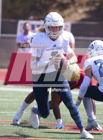 Thumbnail 1 in Eastside Catholic vs. Oaks Christian (Honor Bowl) photogallery.